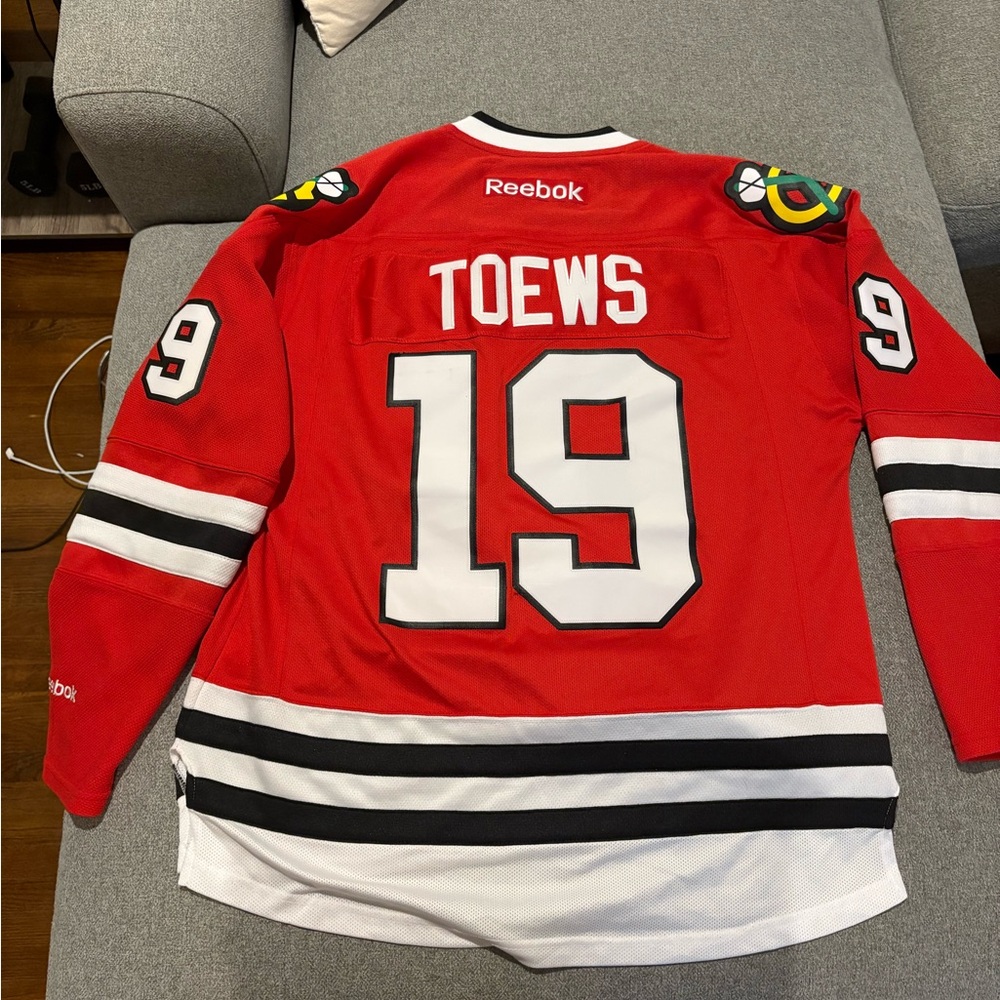 Toews Captain Chicago Blackhawks Jersey